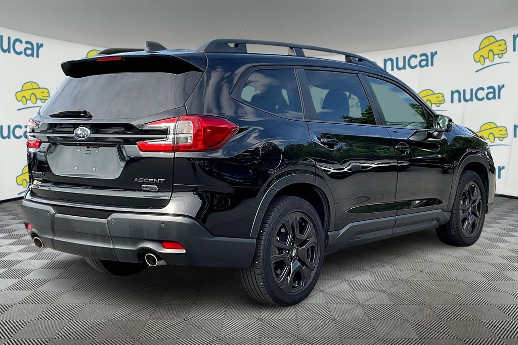 2023 Subaru Ascent Onyx Edition photo 4