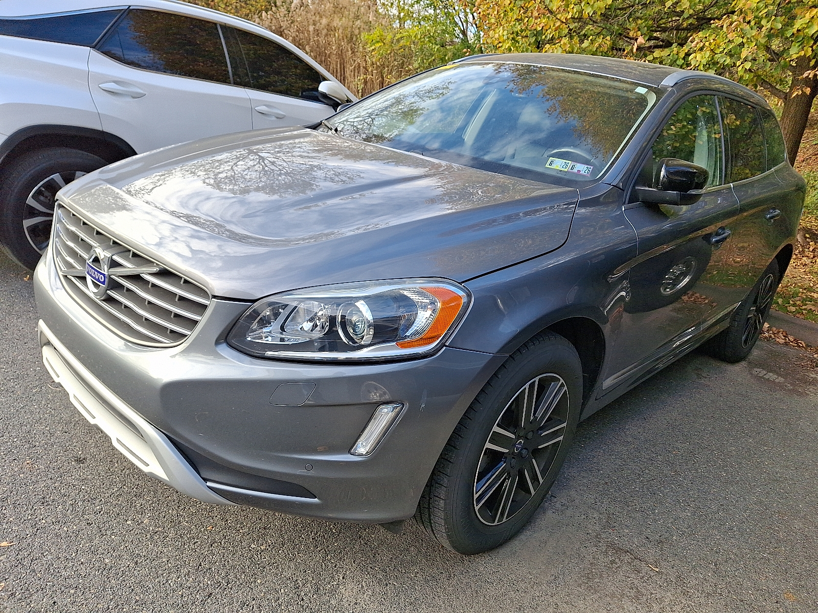 Used 2017 Volvo XC60 T5 Dynamic with VIN YV440MRR8H2013537 for sale in Nazareth, PA