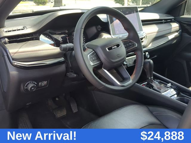 2024 Jeep Compass Trailhawk photo 3