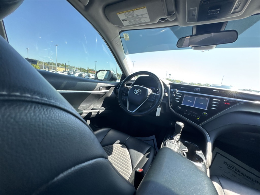 2019 Toyota Camry L photo 15