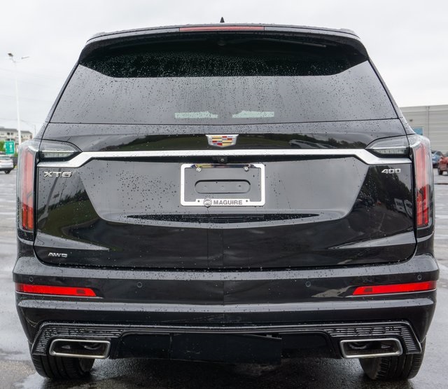 2023 Cadillac XT6 Sport photo 3
