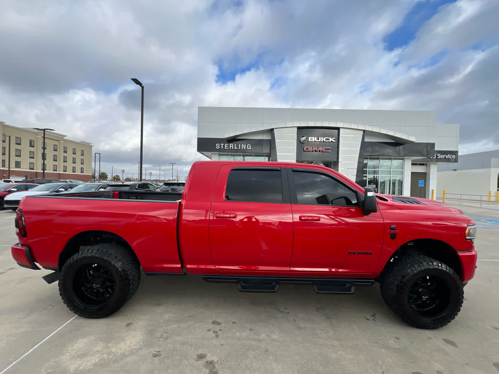 2024 RAM Ram 2500 Pickup Laramie's photo