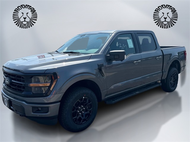 2025 Ford F-150 XLT's photo
