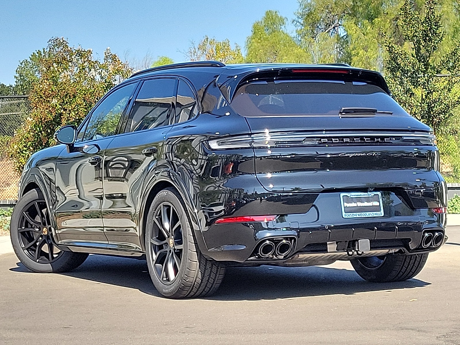 2026 Porsche Cayenne GTS photo 2