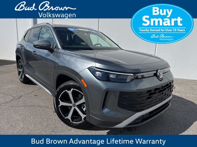 2025 Volkswagen Tiguan SE's photo