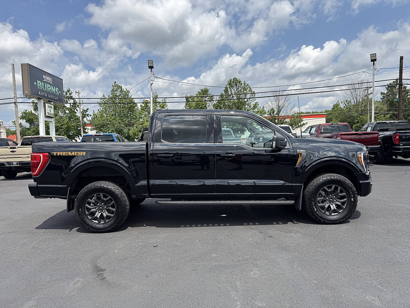 2023 Ford F-150 Tremor photo 2