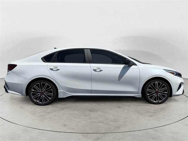 2023 Kia Forte GT photo 7