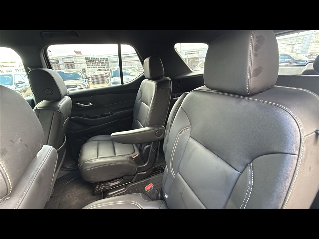 2023 Chevrolet Traverse Leather photo 17