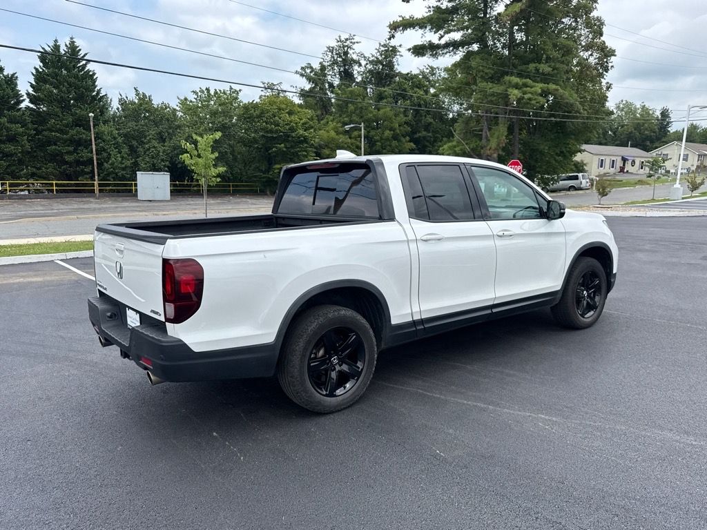 2023 Honda Ridgeline Black Edition photo 4