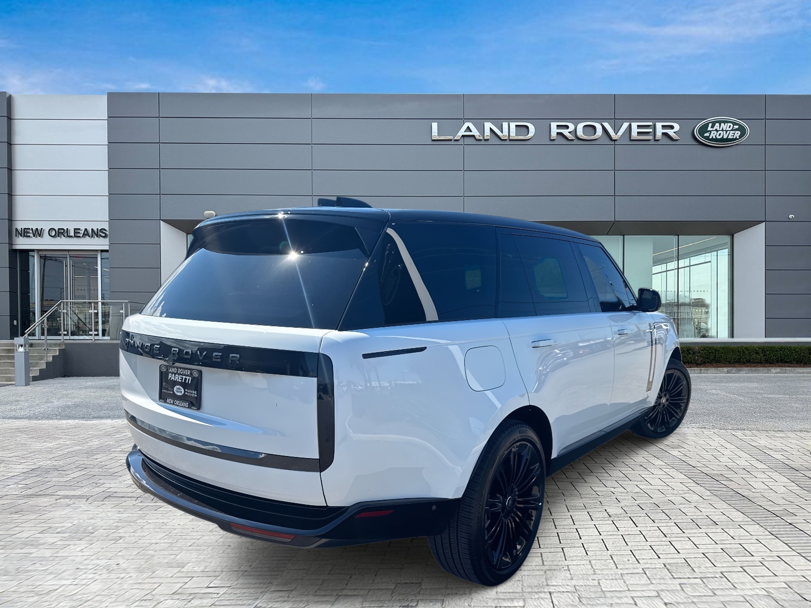 2025 Land Rover Range Rover SE photo 4