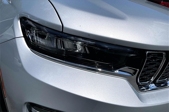 2022 Jeep Grand Cherokee Limited photo 27