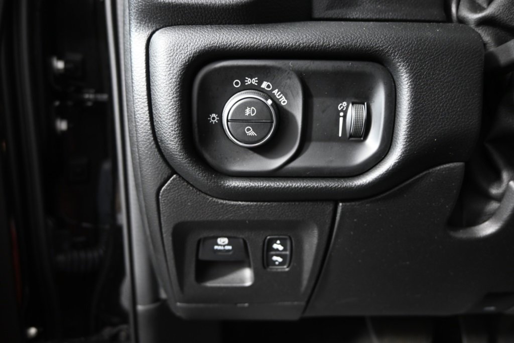 2020 Ram 1500 Rebel photo 22