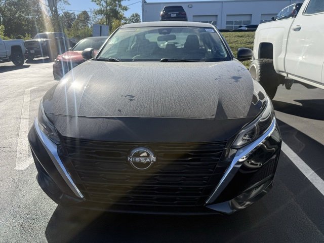 2024 Nissan Altima 2.5 SV photo 2