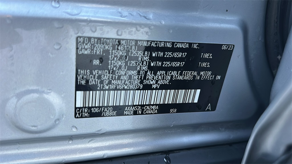 2023 Toyota RAV4 XLE photo 27