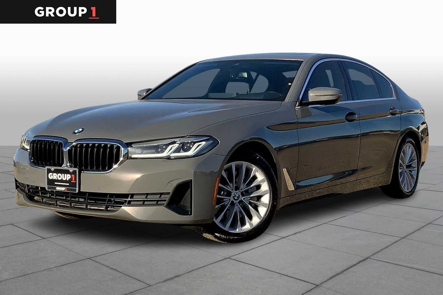 2022 BMW 5 Series 530i's photo