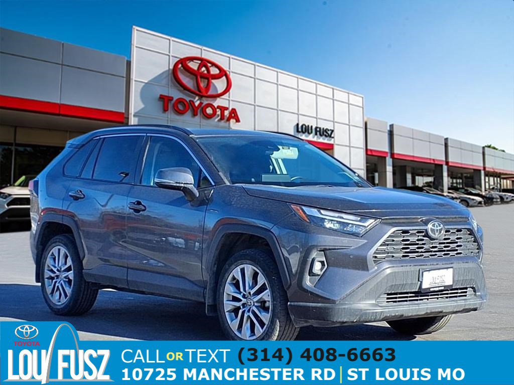 2023 Toyota RAV4 XLE Premium's photo