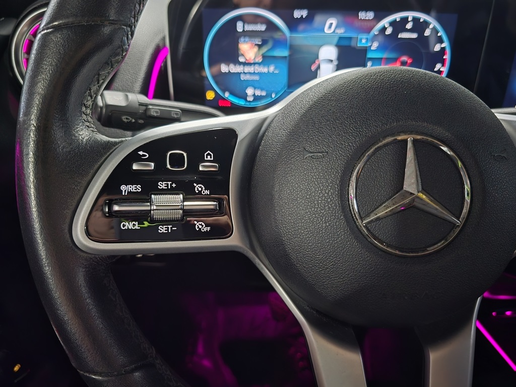 2020 Mercedes Benz GLB 250 photo 16