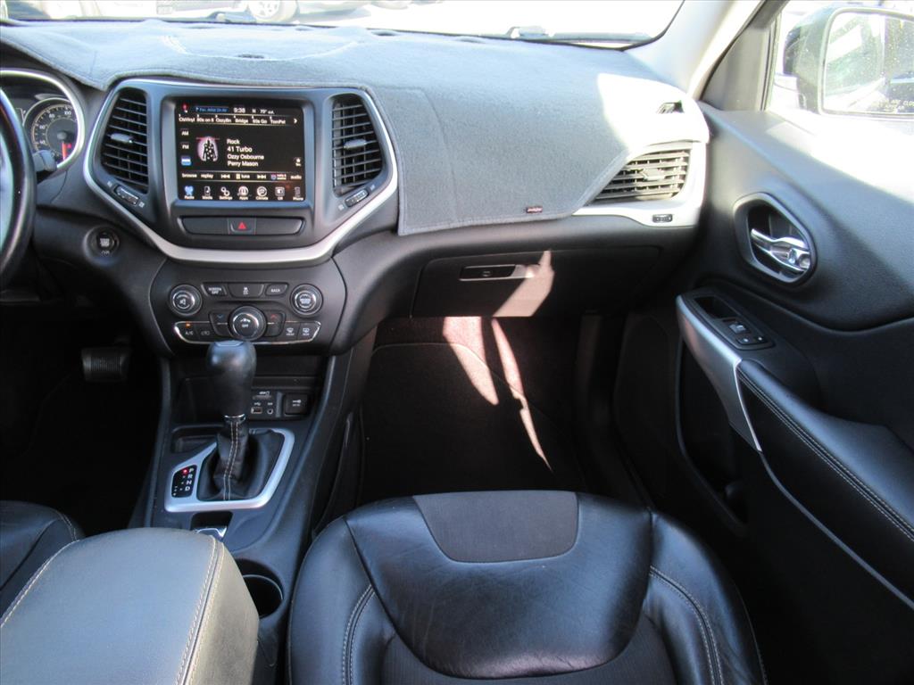 2018 Jeep Cherokee Latitude photo 12