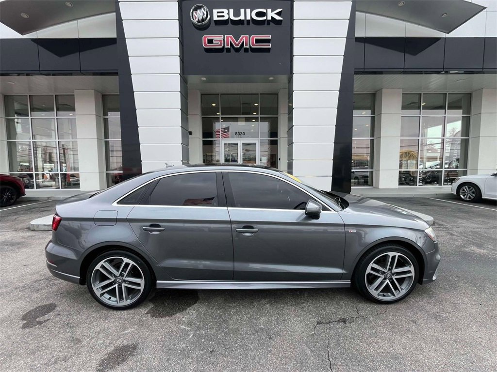 2018 Audi A3 2.0T Premium Plus Quattro photo 2