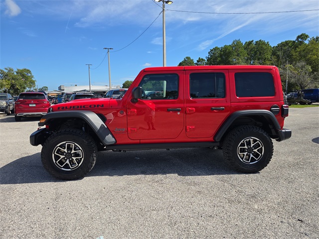 2025 Jeep Wrangler Rubicon photo 2