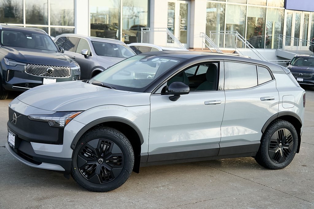 2026 VOLVO EX30 CC - Image 2