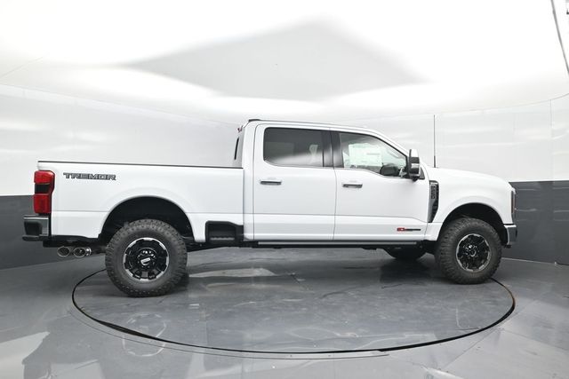 2025 Ford F-250 King Ranch photo 3