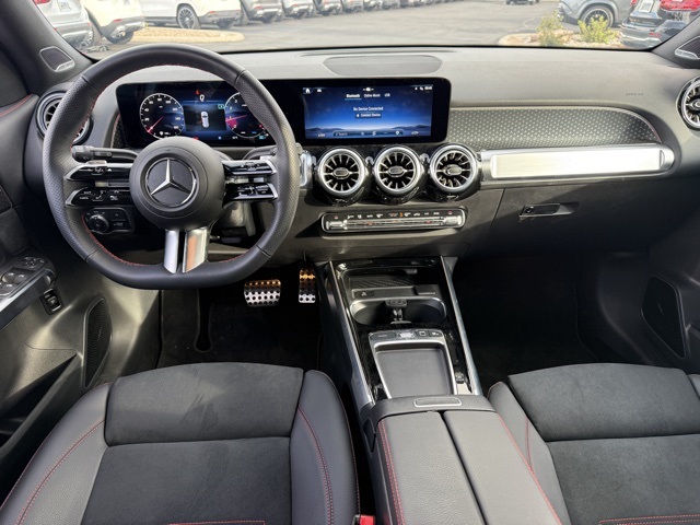 2025 Mercedes Benz GLB 250 4MATIC photo 18