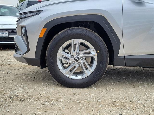 2025 Hyundai Tucson SE photo 24