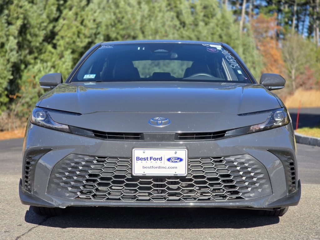 2025 Toyota Camry SE photo 2