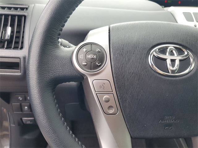 2017 Toyota Prius V Five photo 19