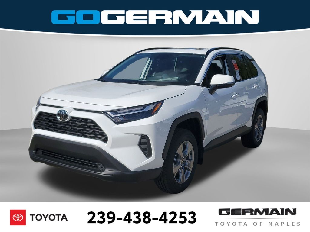 2025 Toyota RAV4 XLE's photo