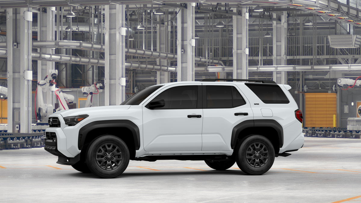 2025 Toyota 4Runner SR5 photo 3