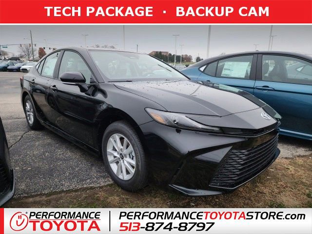 2026 Toyota Camry LE's photo