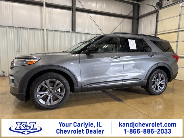 2022 Ford Explorer XLT's photo