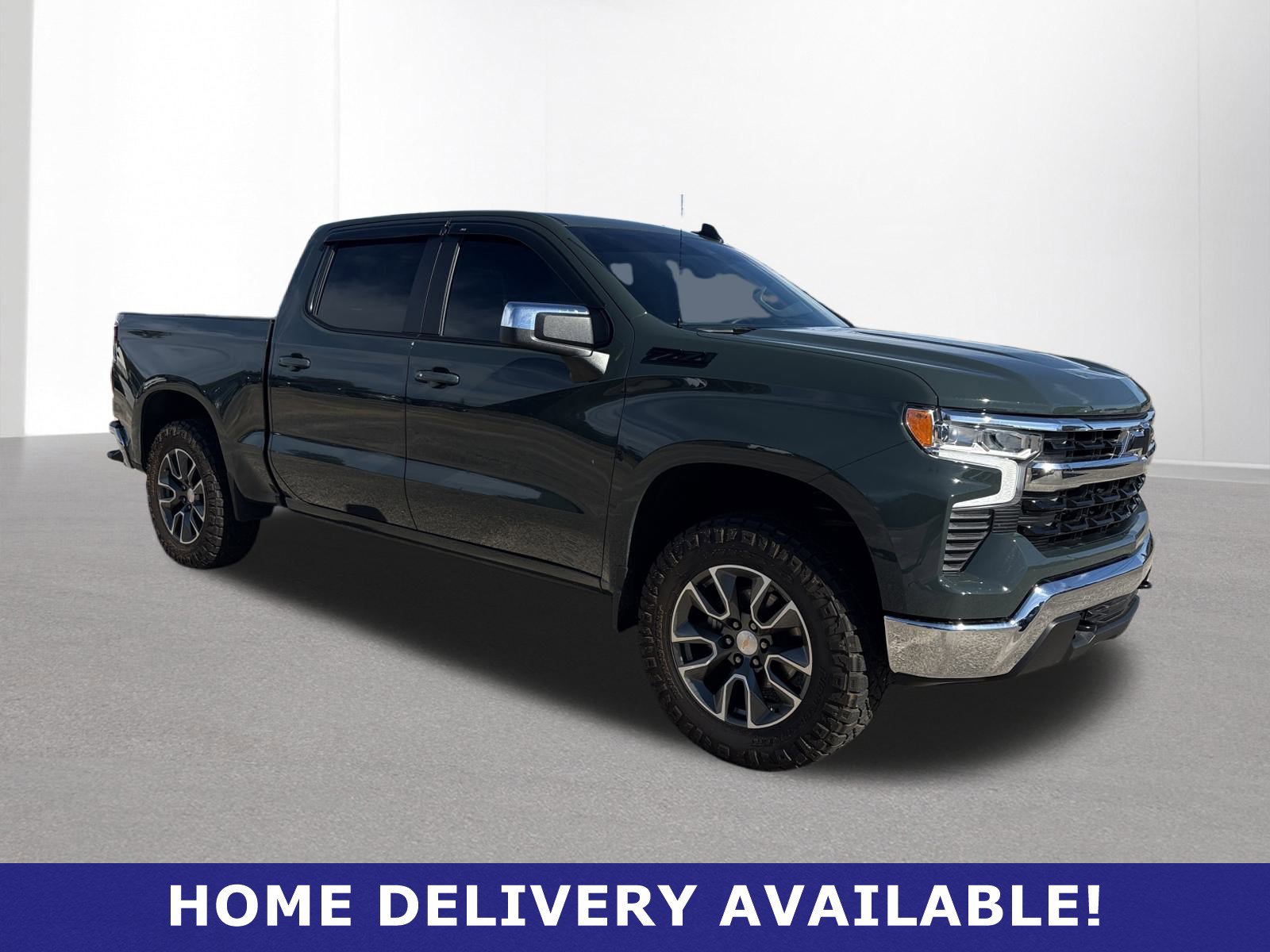 2025 Chevrolet Silverado 1500 LT's photo