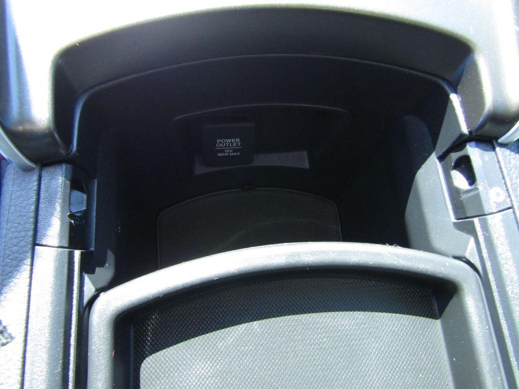 2022 Honda Accord Hybrid Touring photo 22