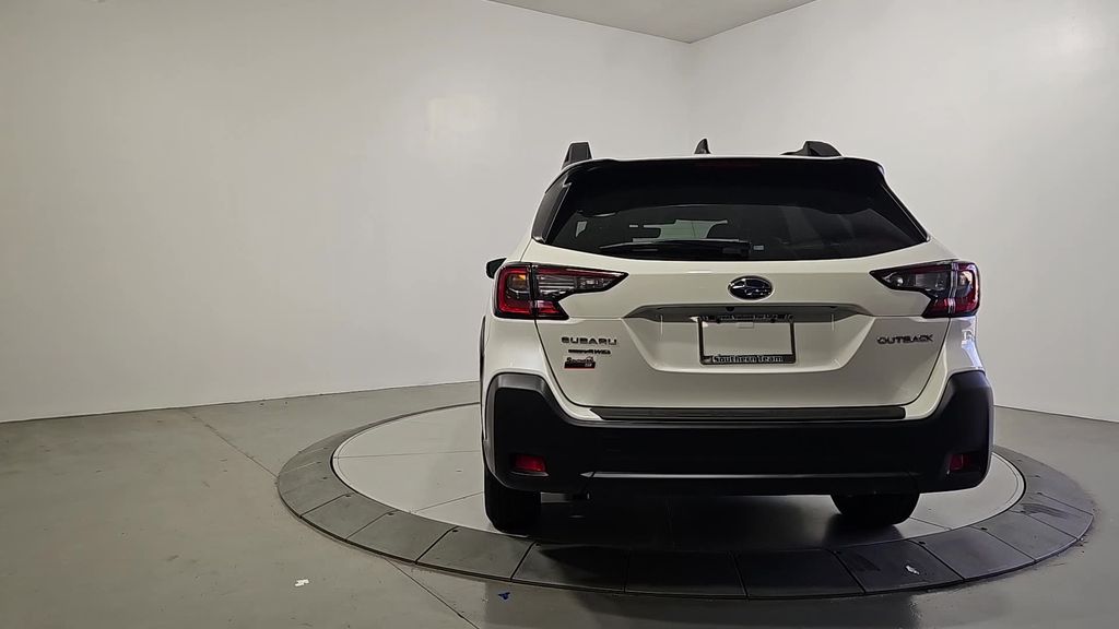 2025 Subaru Outback Premium photo 4
