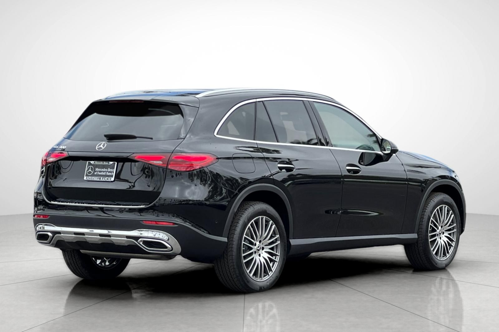 2025 Mercedes Benz GLC 300 photo 10