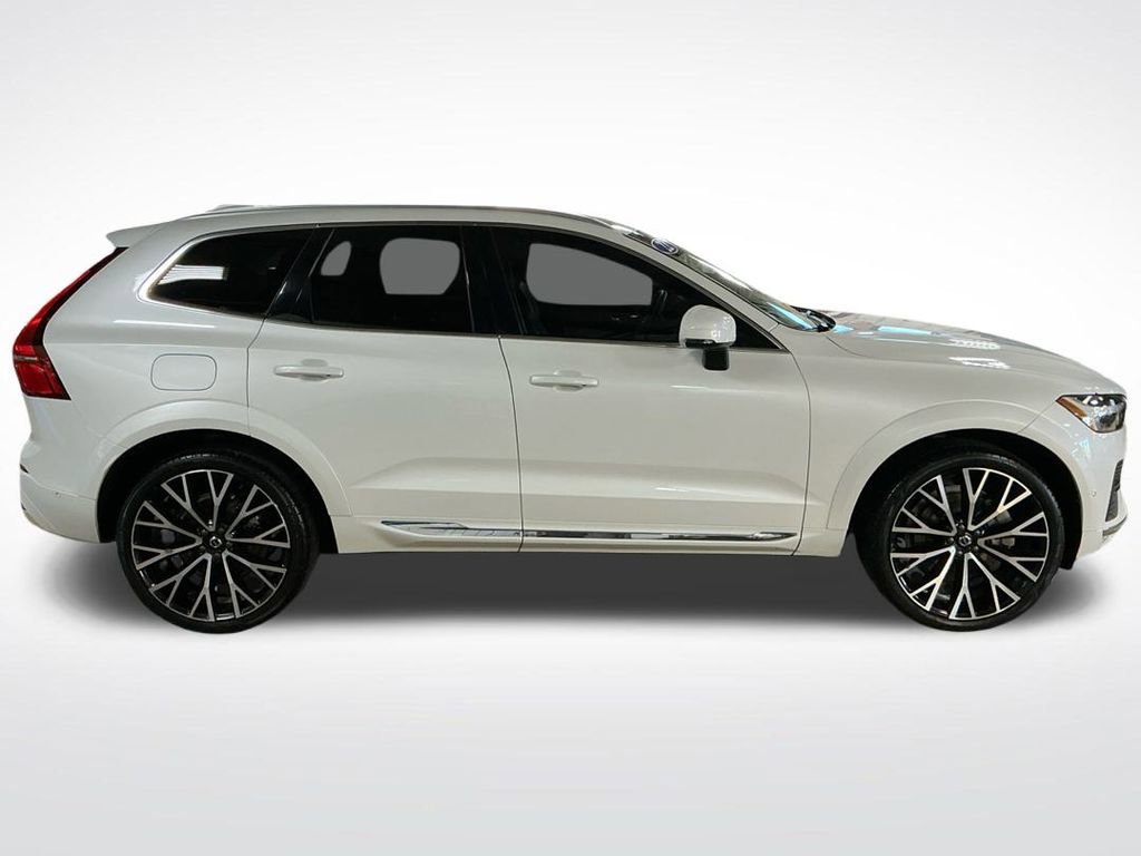 2022 Volvo XC60 Inscription photo 4