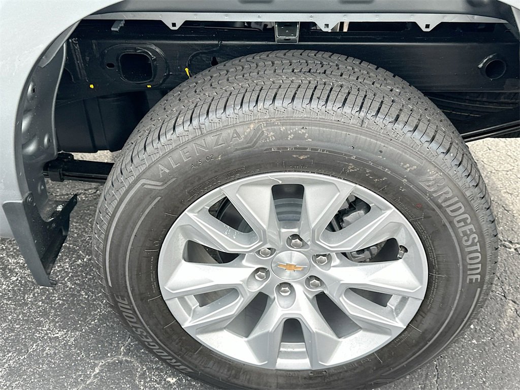 2025 Chevrolet Silverado 1500 Custom photo 18