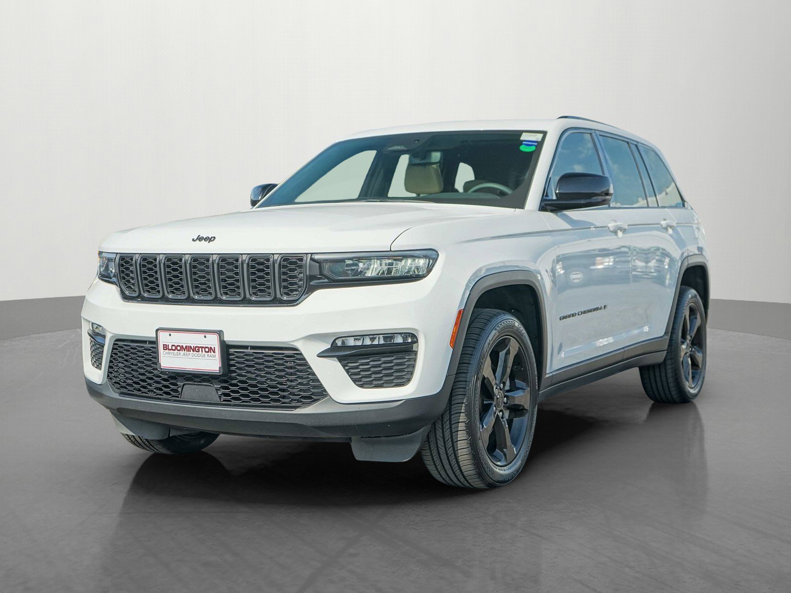 2023 Jeep Grand Cherokee Limited photo 2