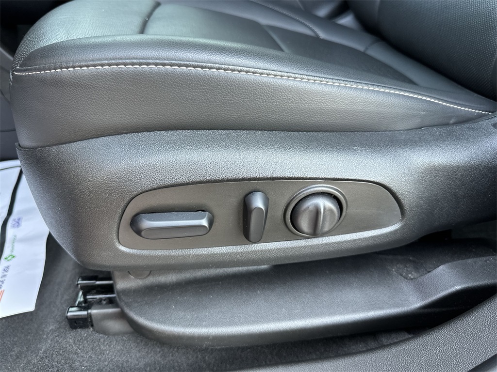 2023 Gmc Acadia SLT photo 12