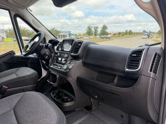 2024 Ram ProMaster 2500 photo 6