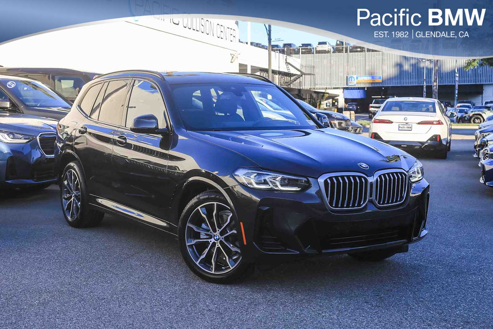 2022 BMW X3 30i's photo