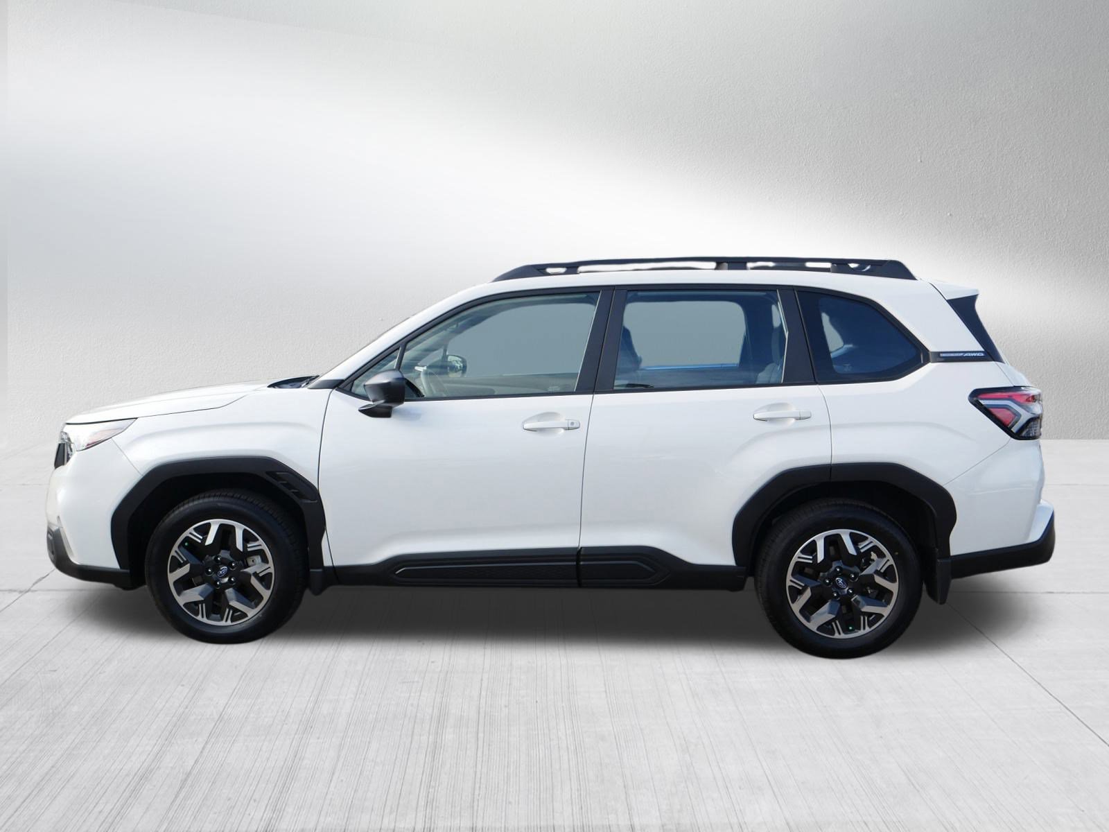 2025 Subaru Forester photo 4