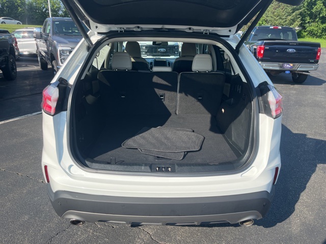 2022 Ford Edge Titanium photo 21