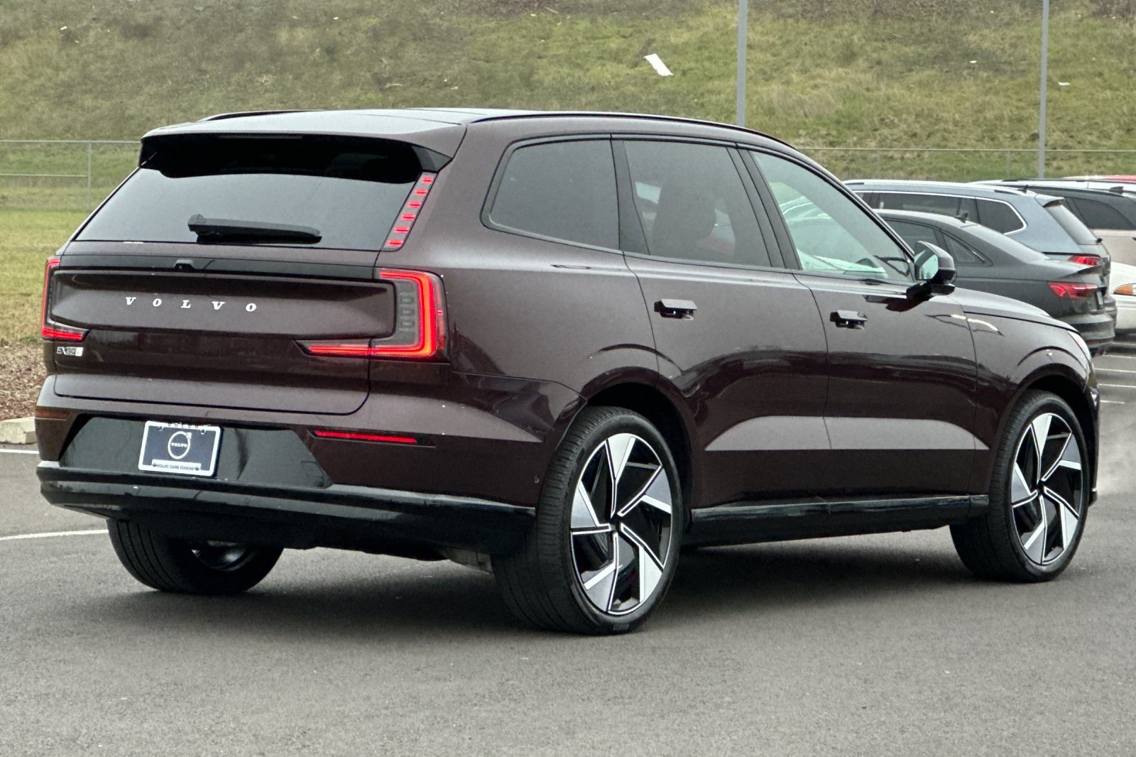 2025 Volvo EX90 Twin Motor Performance Ultra photo 3