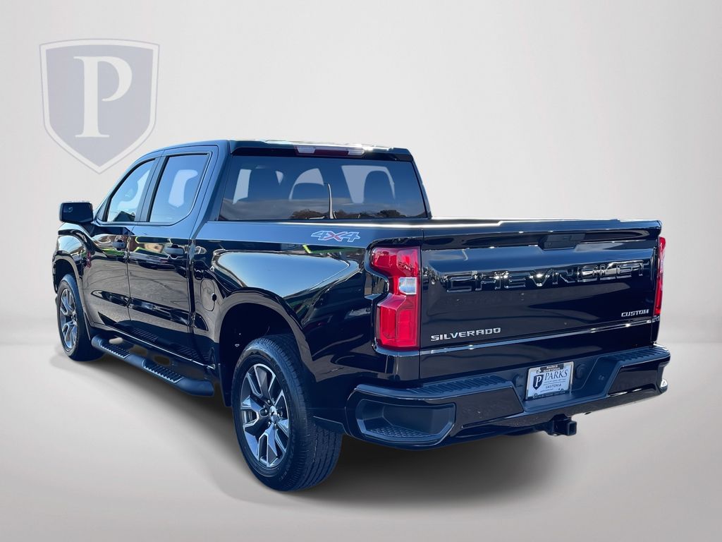 2022 Chevrolet Silverado 1500 Custom photo 4