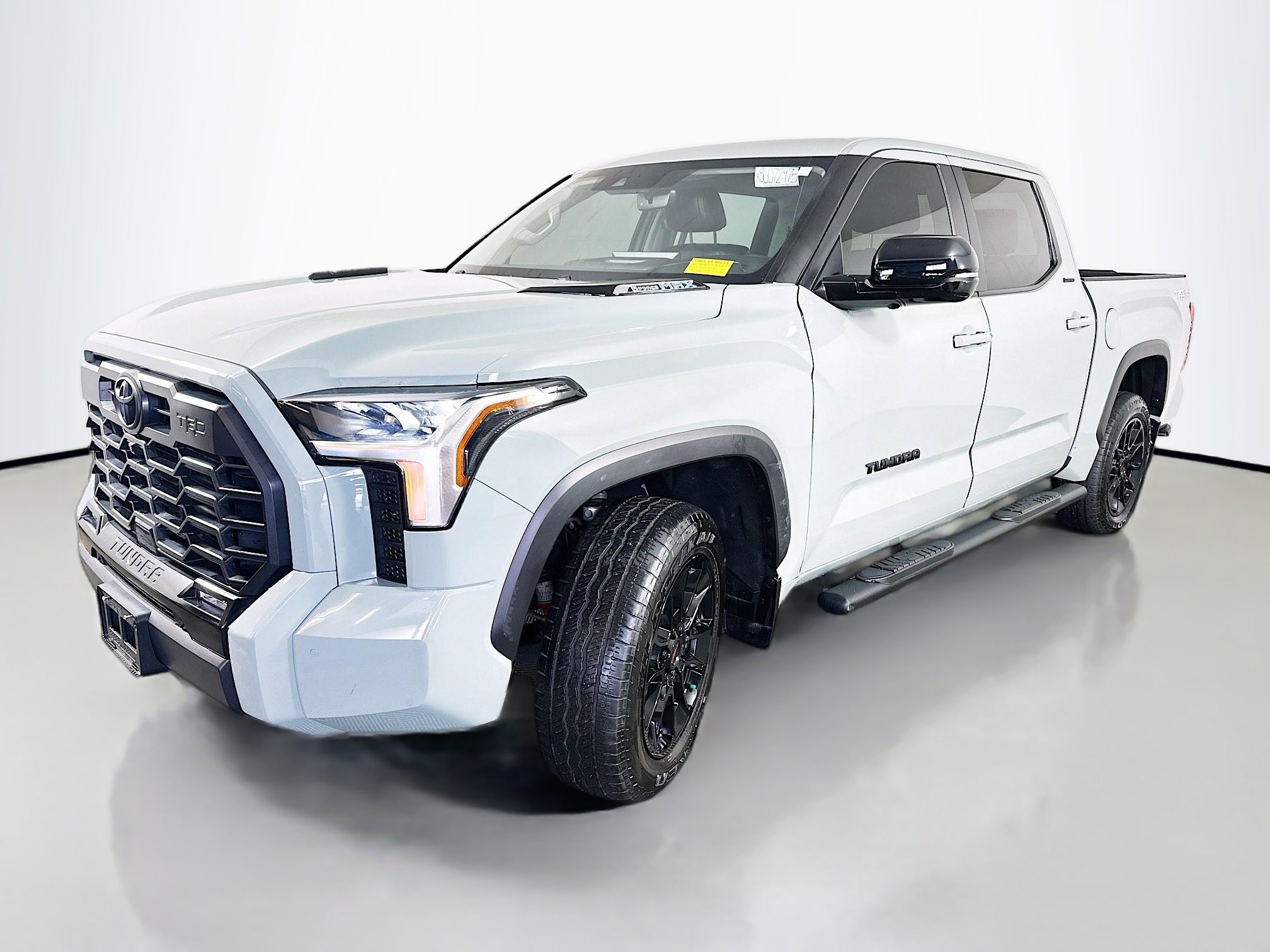 2024 Toyota Tundra Limited photo 3