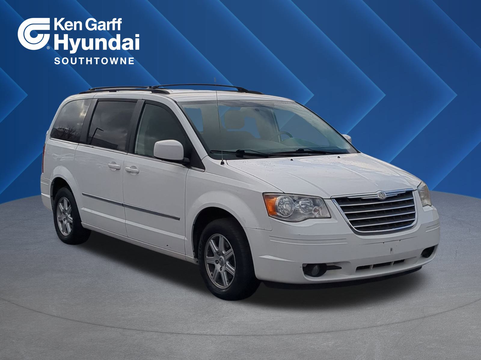 2010 Chrysler Town & Country Touring